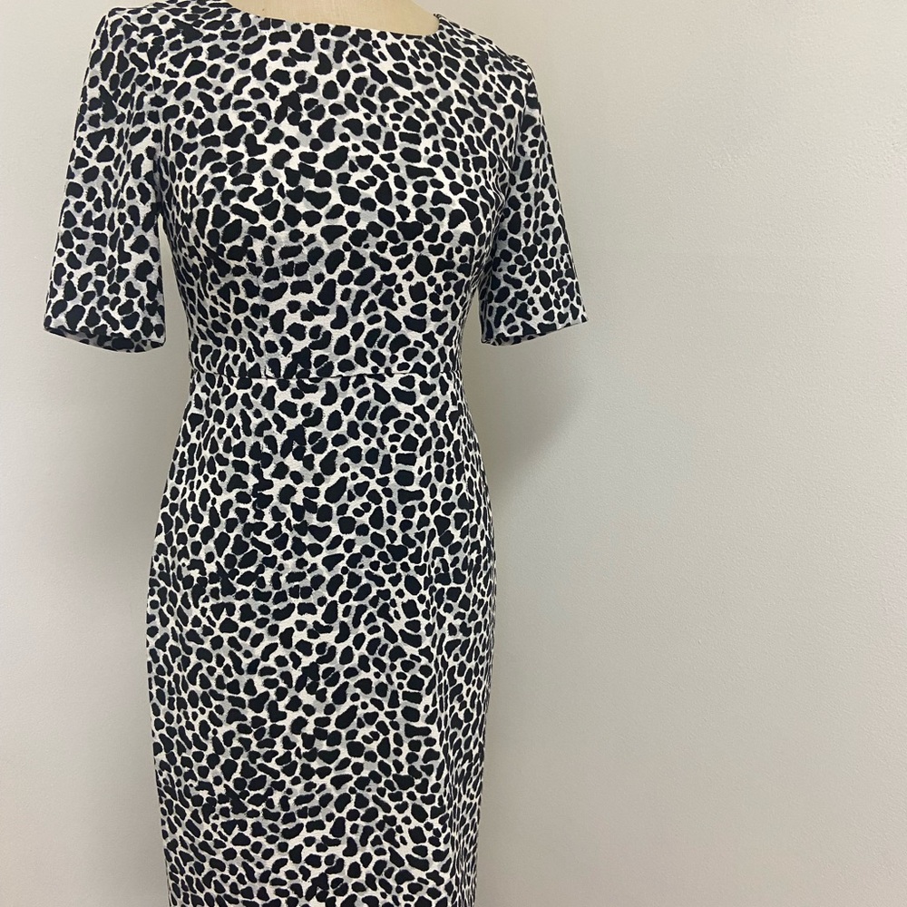 Talbots Black and White Sheath Dress Short Sleeve Bateau Neckline